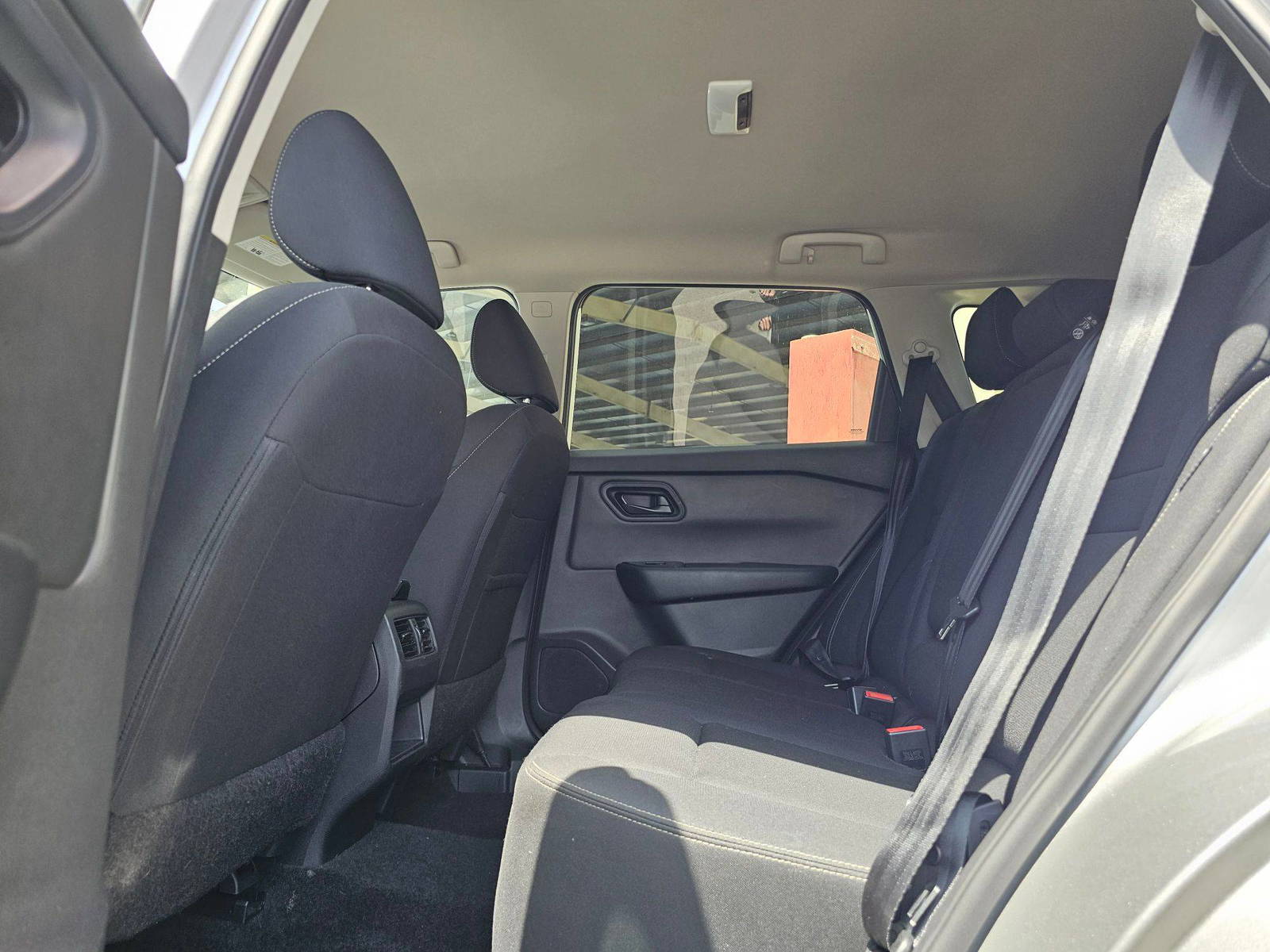 NISSAN ROGUE 2024 - Marhaba Auction Used Cars - Image 7