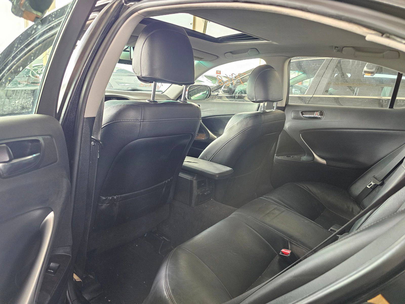 2011 LEXUS IS 250 — 173182 Miles — Lot 41947968 — Souq - Marhaba Auctions Used Cars - Image 6