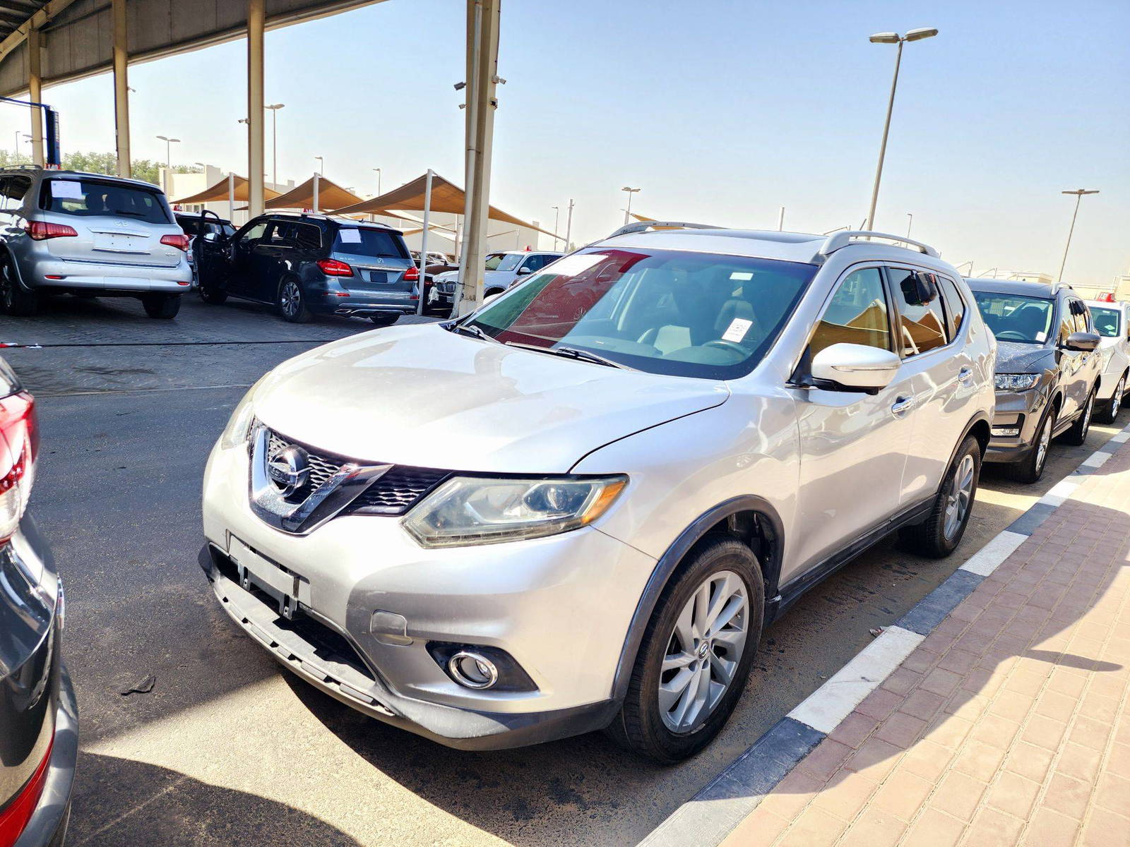 2015 NISSAN ROGUE — 130432 Miles — Lot C809347 — Souq - Marhaba Auctions Used Cars - Image 4