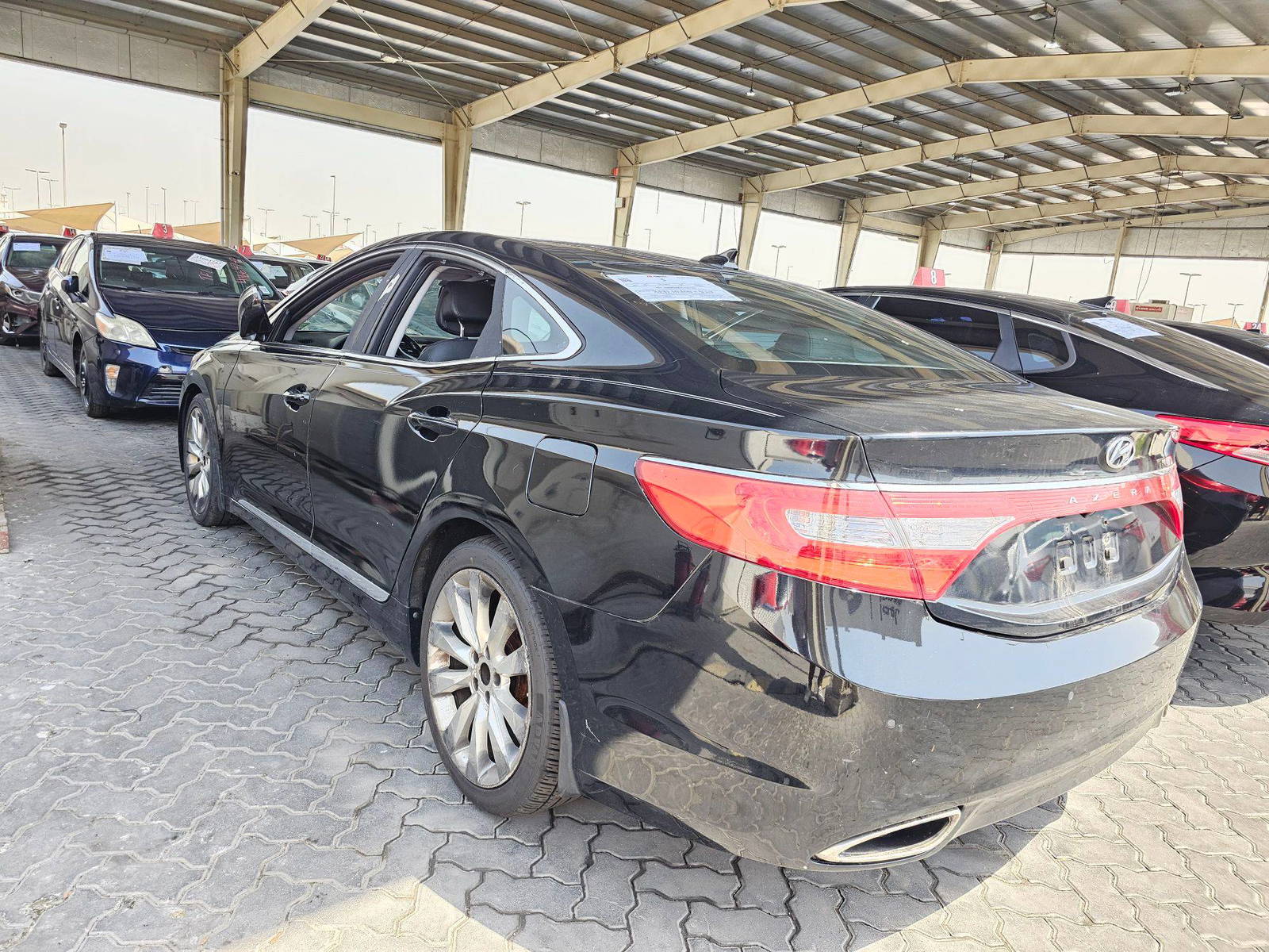 2013 HYUNDAI AZERA — 185717 Miles — Lot 41822700 — Main - Marhaba Auctions Used Cars - Image 4