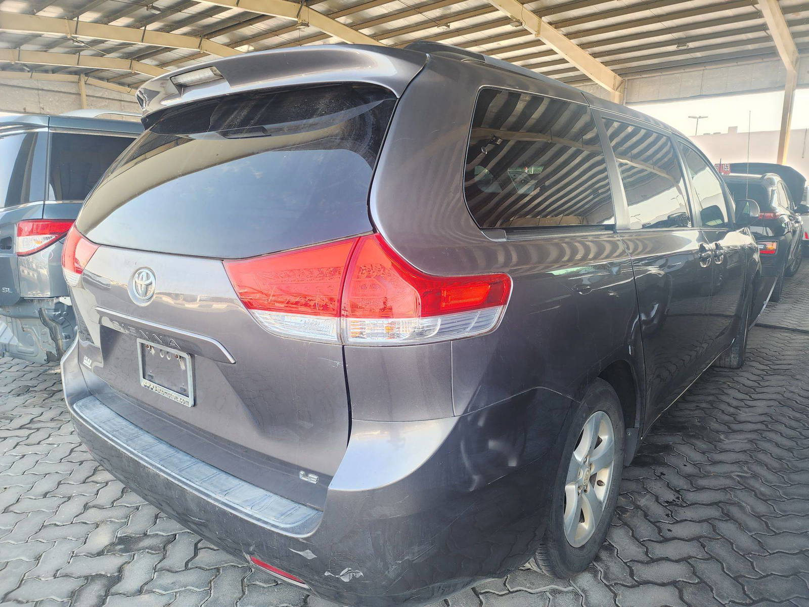 2011 TOYOTA SIENNA — 187832 Miles — Lot 67617913 - Marhaba Auctions Used Cars - Image 11