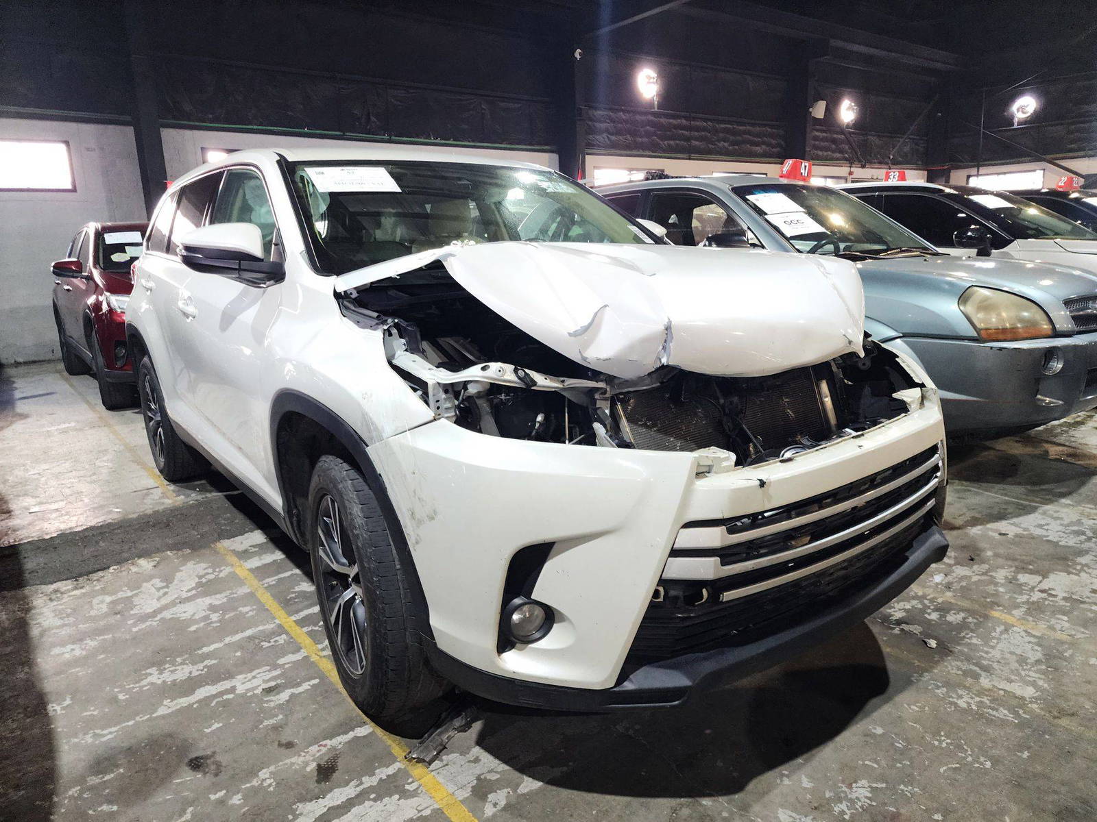2019 TOYOTA HIGHLANDER — 196242 Miles — Lot 68734554 — Souq - Marhaba Auctions Used Cars - Image 5