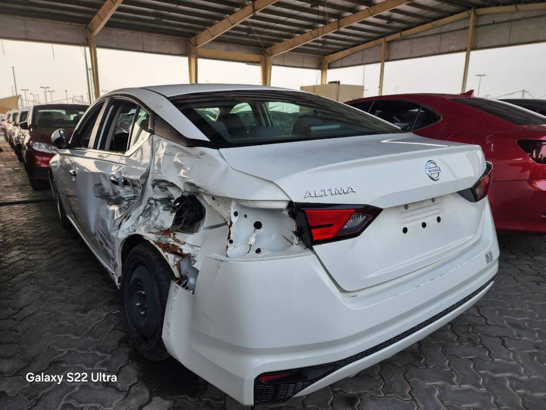 2021 NISSAN ALTIMA — 33009 Miles — Lot 390835 — Souq - Marhaba Auctions Used Cars - Image 5