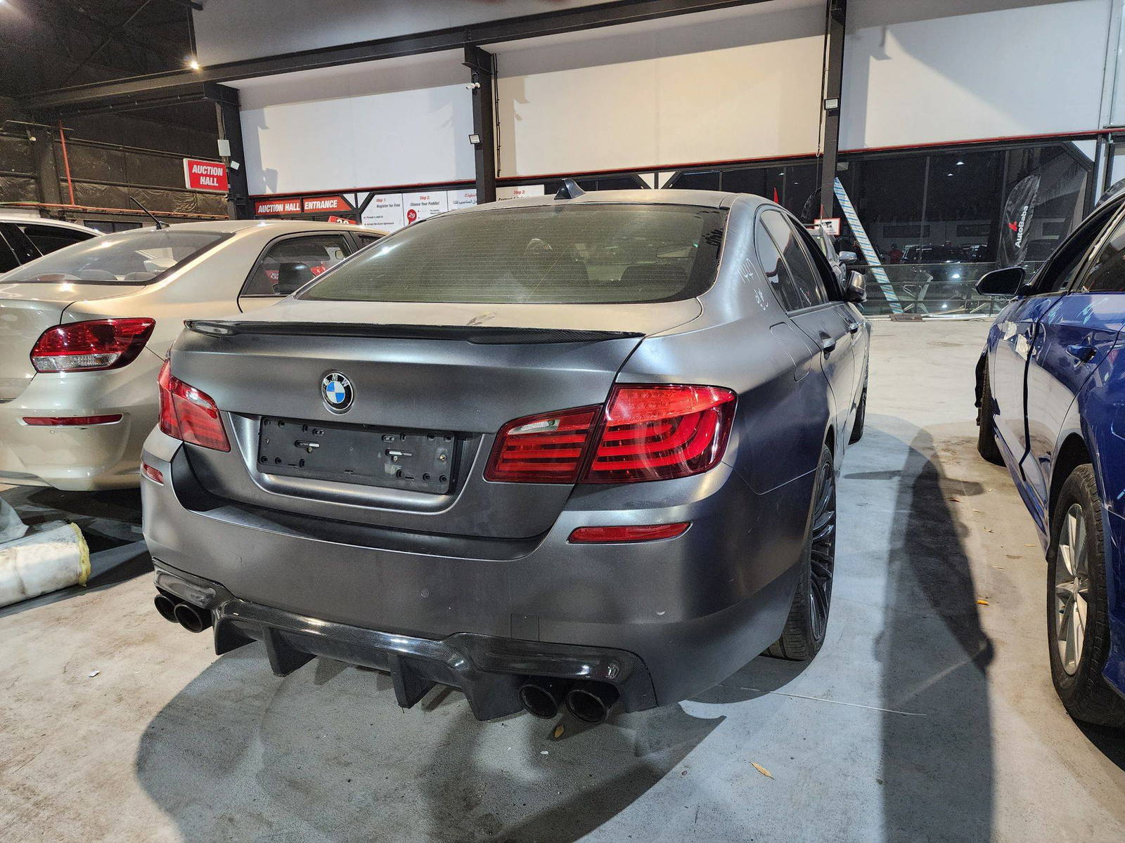 2010 BMW 528i — 240478 KM — Lot 567516 — Al Quoz - Marhaba Auctions Used Cars - Image 8