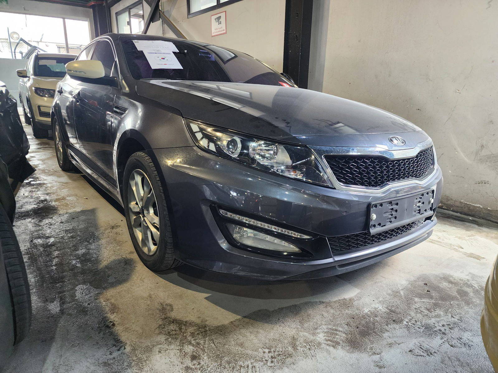 2013 KIA K5 — 202609 KM — Lot 406183 — Al Quoz - Marhaba Auctions Used Cars - Image 3