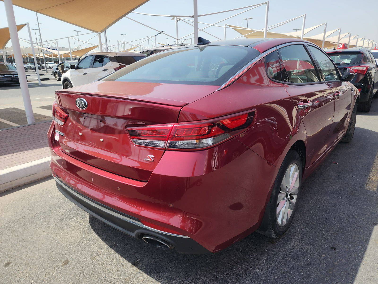 2018 KIA OPTIMA — 86669 Miles — Lot 38860613 — Main - Marhaba Auctions Used Cars - Image 5