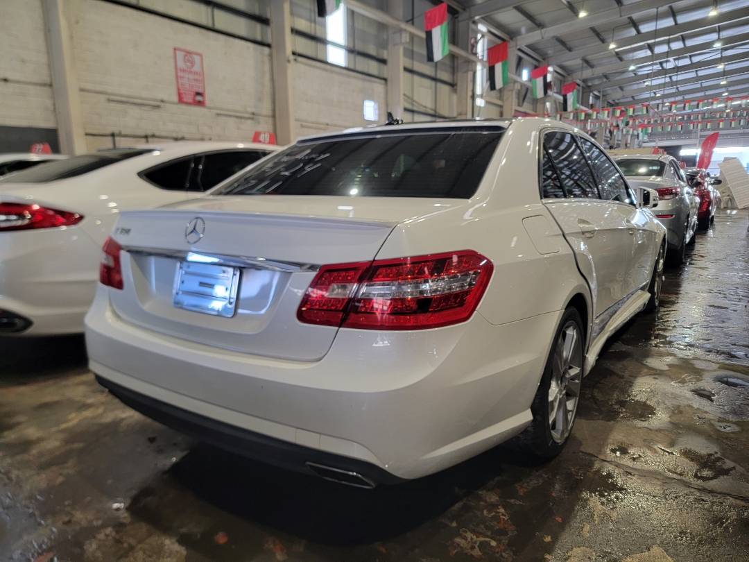2013 MERCEDES BENZ E 350 — 173530 Miles — Lot DA733711 — Main - Marhaba Auctions Used Cars - Image 4