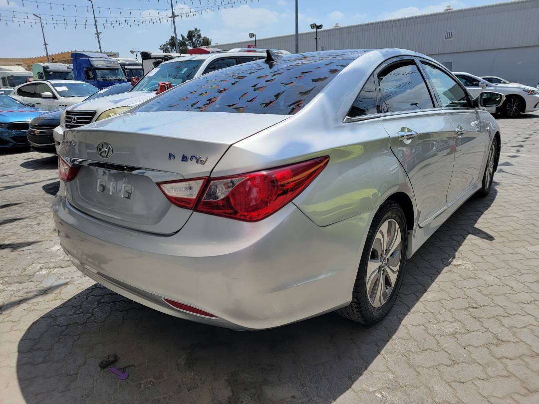 2015 HYUNDAI SONATA — 176801 KM — Lot A123733 — Main - Marhaba Auctions Used Cars - Image 4