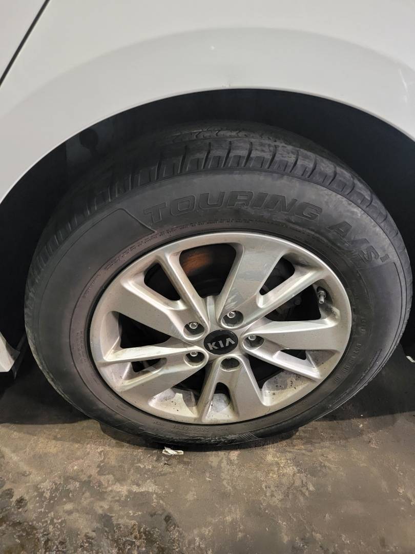 2019 KIA OPTIMA — 92905 Miles — Lot 75813514 — Souq - Marhaba Auctions Used Cars - Image 9