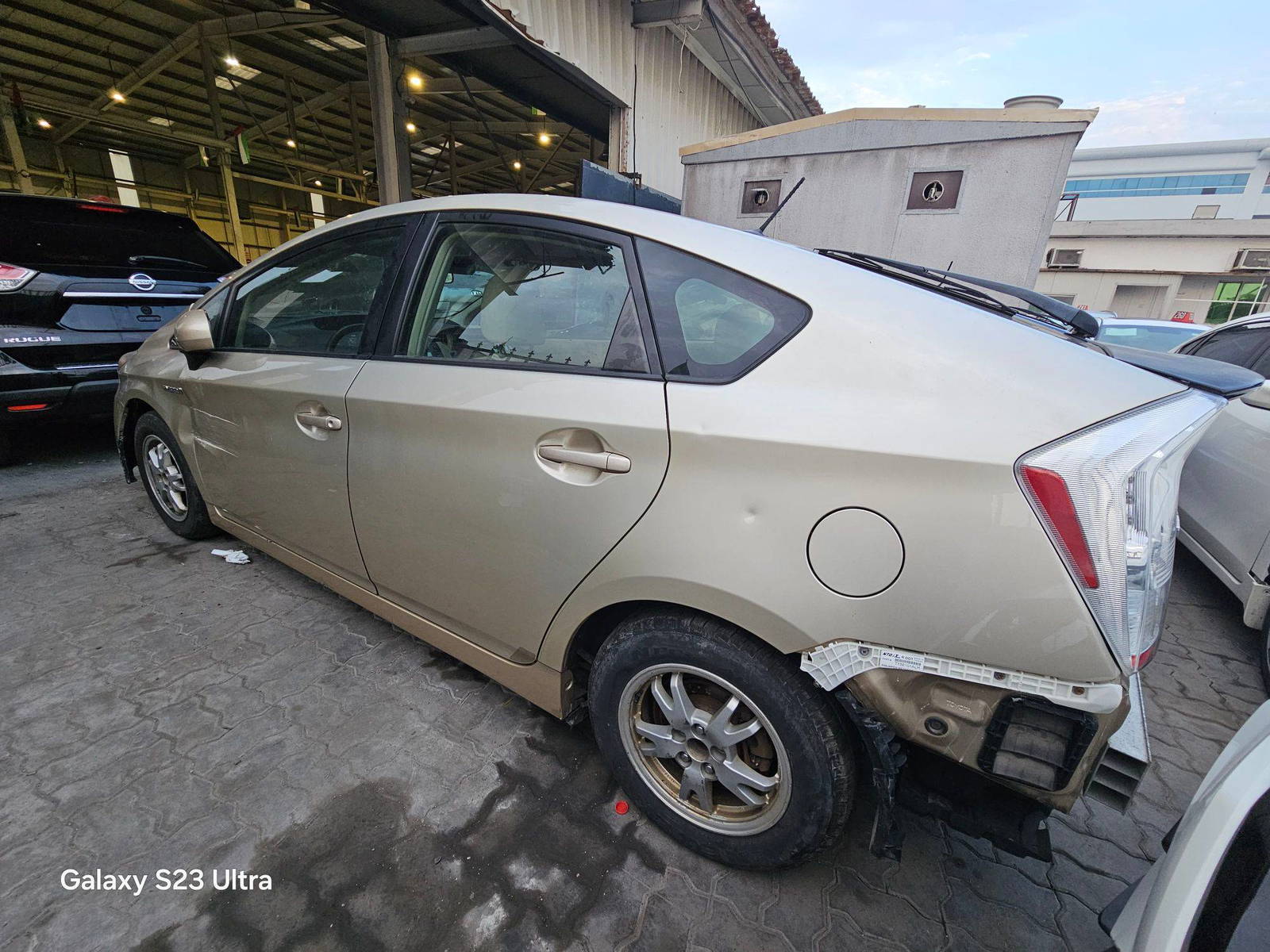 2011 TOYOTA PRIUS — 142147 Miles — Lot B0282963 — Main - Marhaba Auctions Used Cars - Image 4