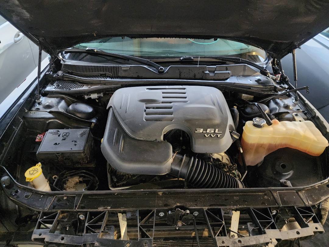 2018 DODGE CHALLENGER — 98104 Miles — Lot 38404339 — Souq - Marhaba Auctions Used Cars - Image 4