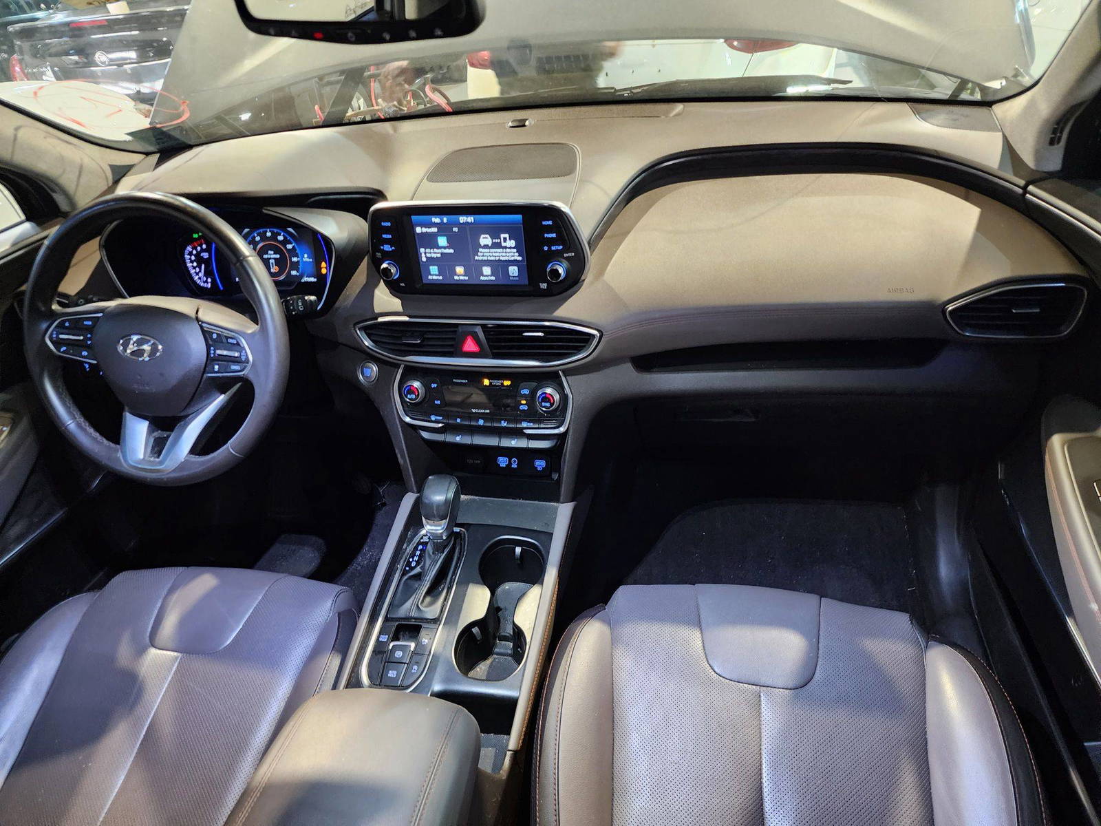 2019 HYUNDAI SANTA FE — 97698 Miles — Lot 69601164 — Al Quoz - Marhaba Auctions Used Cars - Image 8