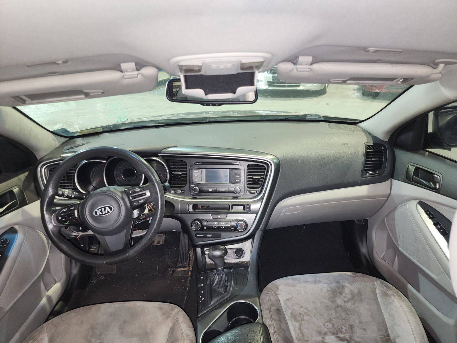 2015 KIA OPTIMA — 160727 Miles — Lot 303424 — Souq - Marhaba Auctions Used Cars - Image 4