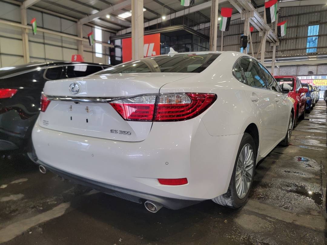 2013 LEXUS ES 350 — 69143 Miles — Lot 2006246 — Main - Marhaba Auctions Used Cars - Image 3