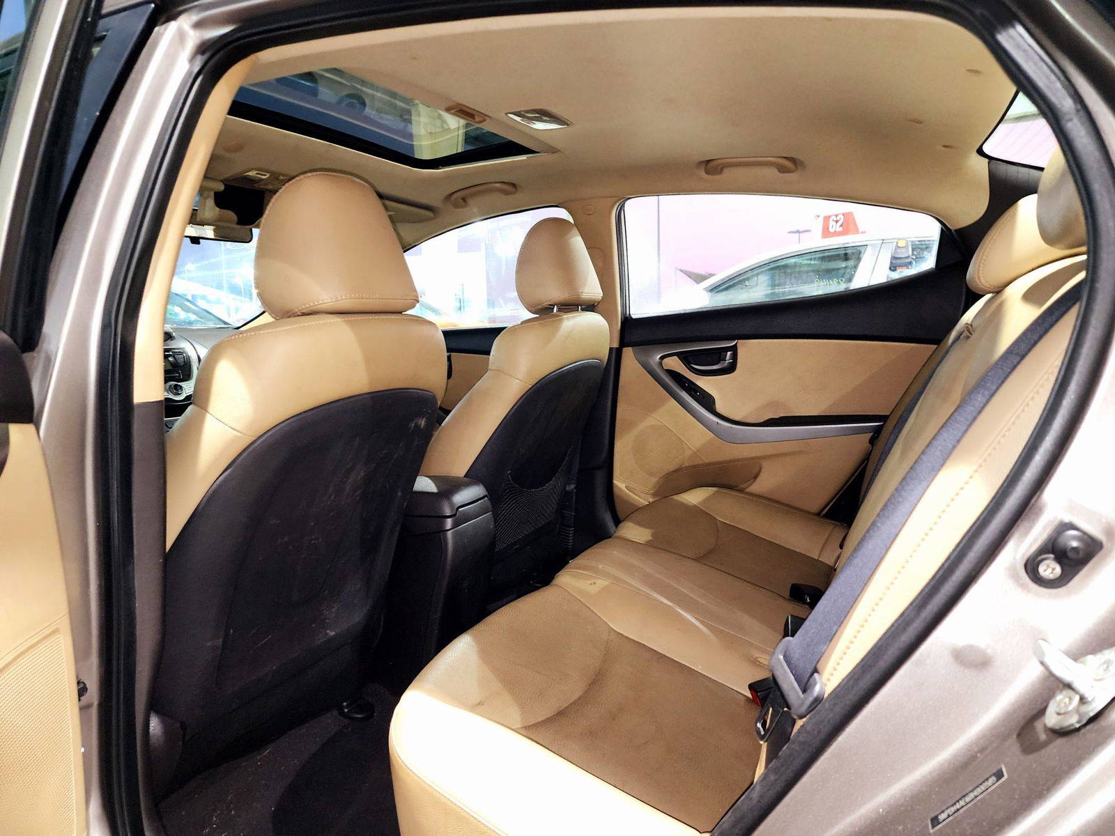 2011 HYUNDAI ELANTRA — 206687 Miles — Lot 64675314 — Souq - Marhaba Auctions Used Cars - Image 6