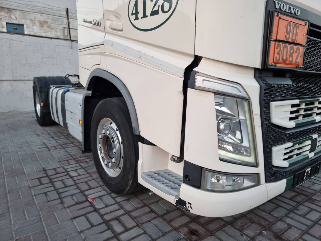 2015 VOLVO FH-Series — 687914 KM — Lot 740932 — Ind. 12 - Marhaba Auctions Used Cars - Image 9