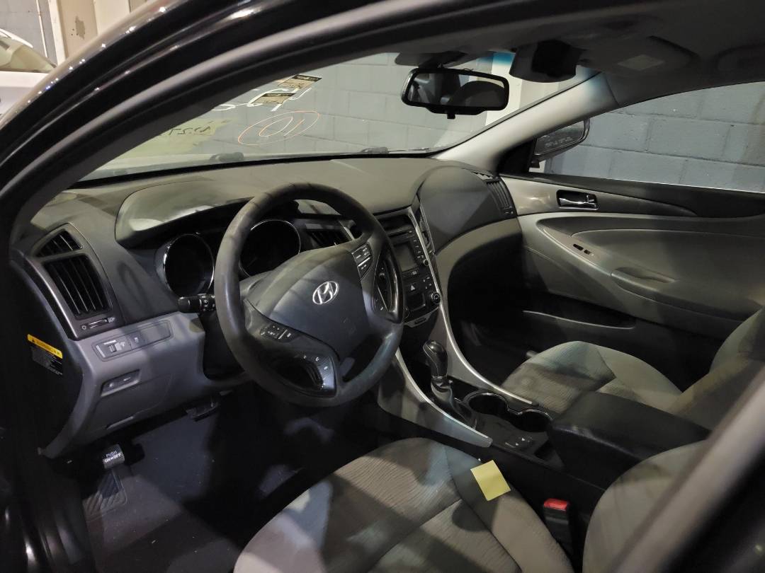 2015 HYUNDAI SONATA — 143576 Miles — Lot 123024 — Main - Marhaba Auctions Used Cars - Image 7