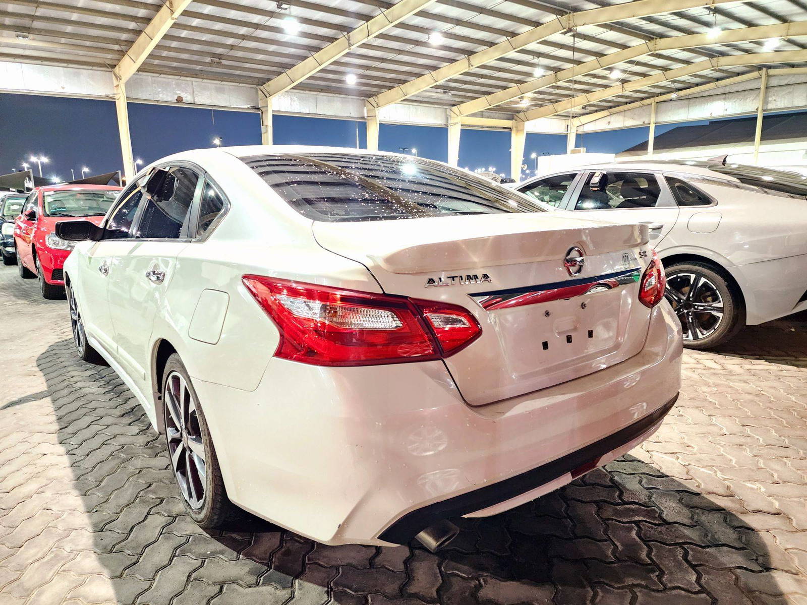 2016 NISSAN ALTIMA — 173661 Miles — Lot 8GC186250 — Souq - Marhaba Auctions Used Cars - Image 5