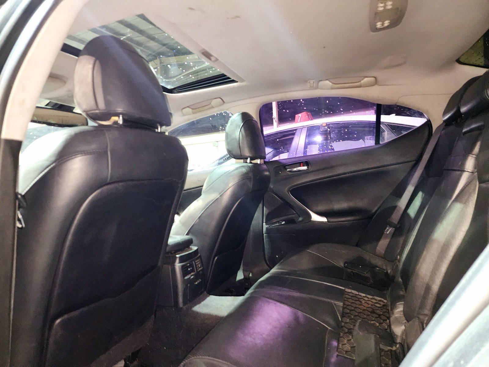 2007 LEXUS IS-350 — 206611 Miles — Lot 75015446 — Souq - Marhaba Auctions Used Cars - Image 6