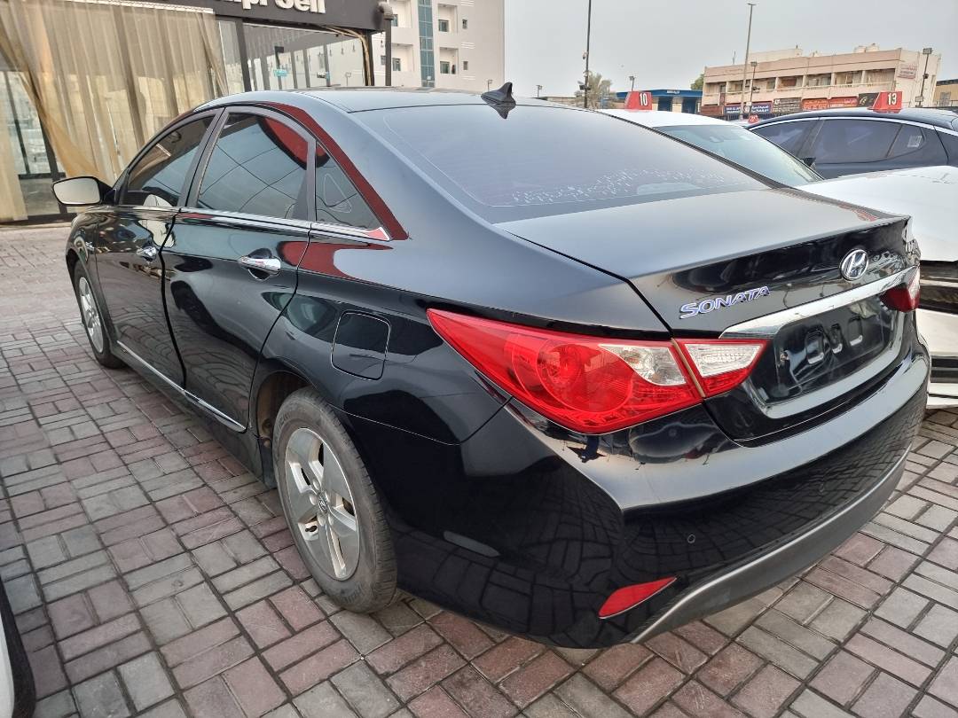 HYUNDAI SONATA 2012 - Marhaba Auction Used Cars - Image 5