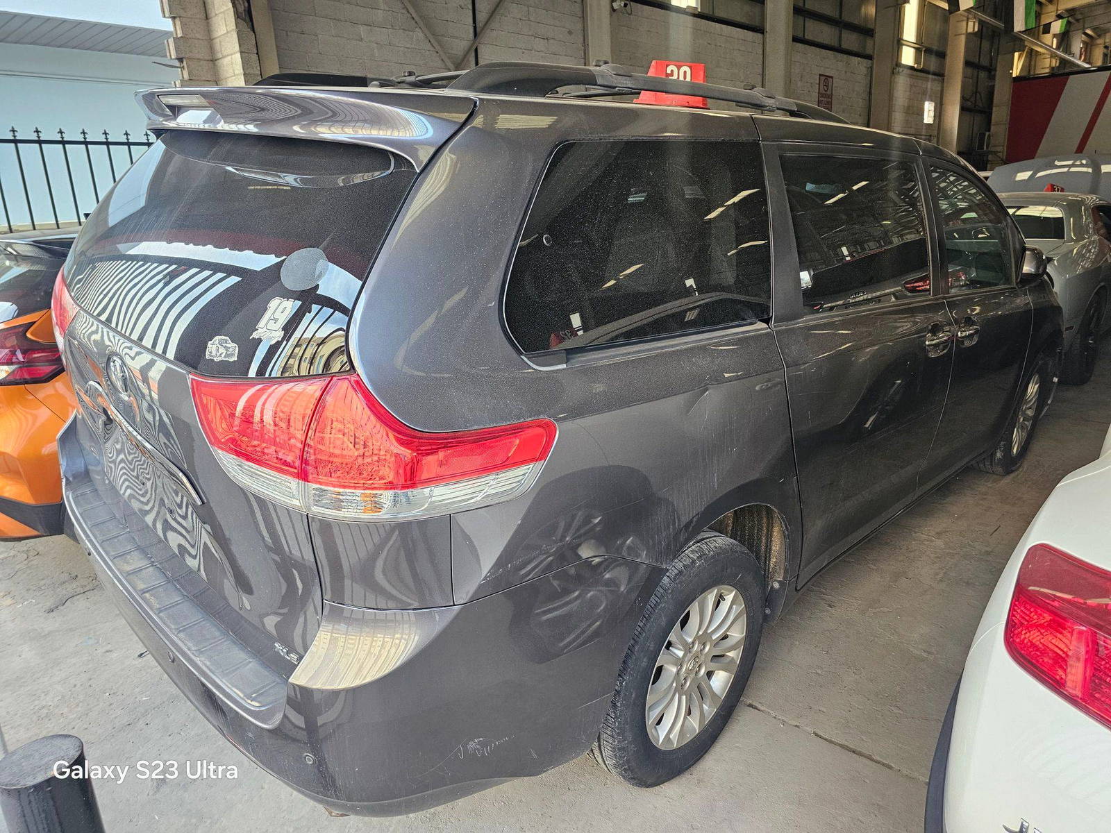 TOYOTA SIENNA 2011 - Marhaba Auction Used Cars - Image 4