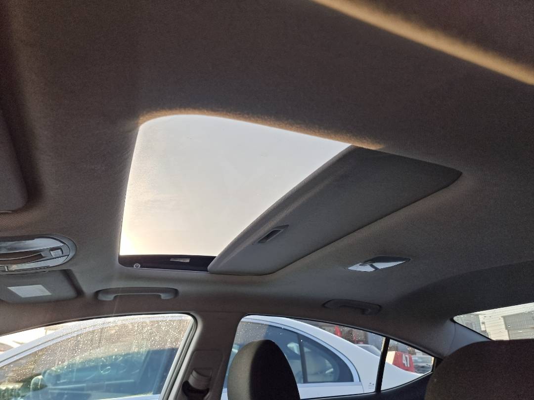 HYUNDAI ELANTRA 2019 - Marhaba Auction Used Cars - Image 6