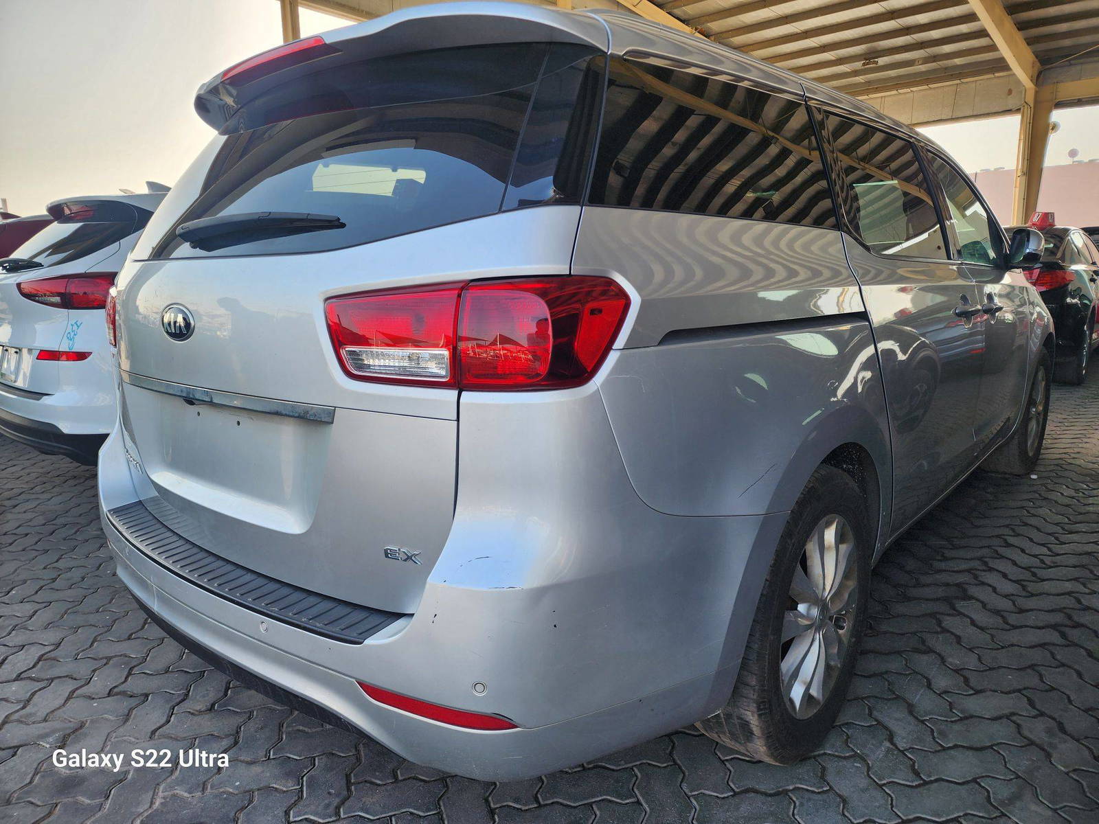 2017 KIA SEDONA — 166537 Miles — Lot 43758504 - Marhaba Auctions Used Cars - Image 3