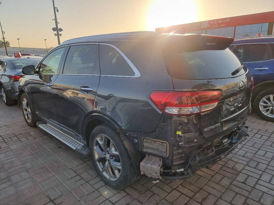 2017 KIA SORENTO — 178518 KM — Lot 124578 — Ind. 12 - Marhaba Auctions Used Cars - Image 3