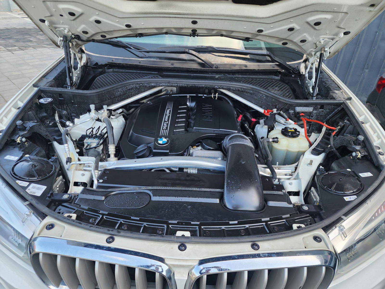 BMW X5 SDRIVE35I 2018 - Marhaba Auction Used Cars - Image 12