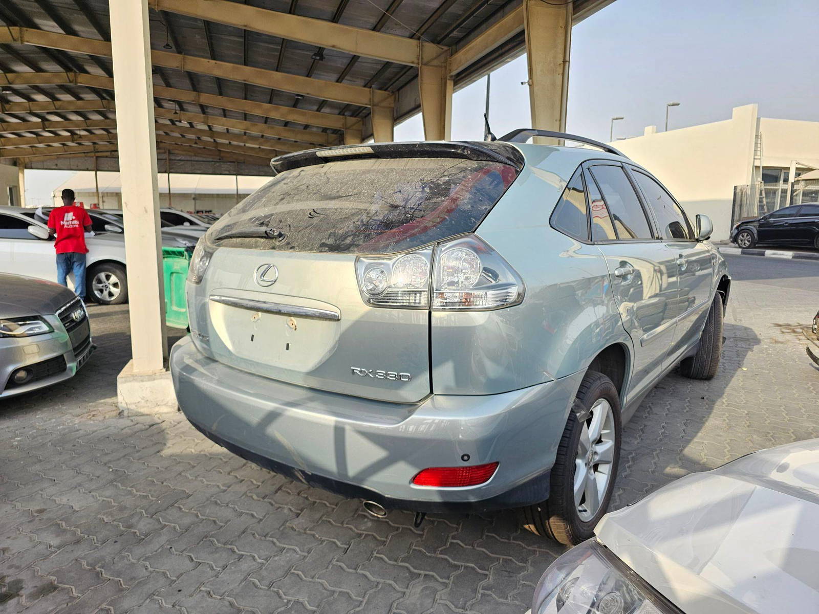 2004 LEXUS RX 330 — 126574 KM — Lot 55945 — Souq - Marhaba Auctions Used Cars - Image 3