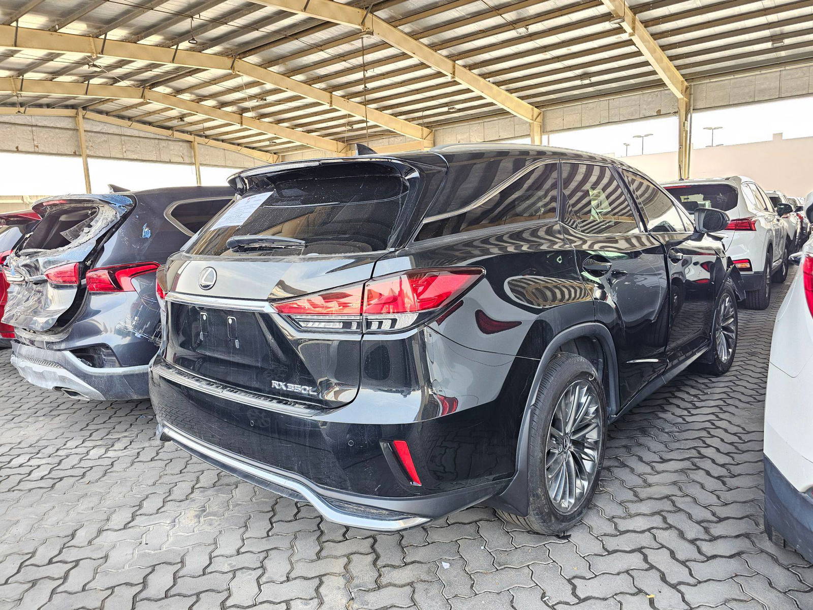 2022 LEXUS RX 350 — 77891 Miles — Lot 6N2028174 — Souq - Marhaba Auctions Used Cars - Image 3