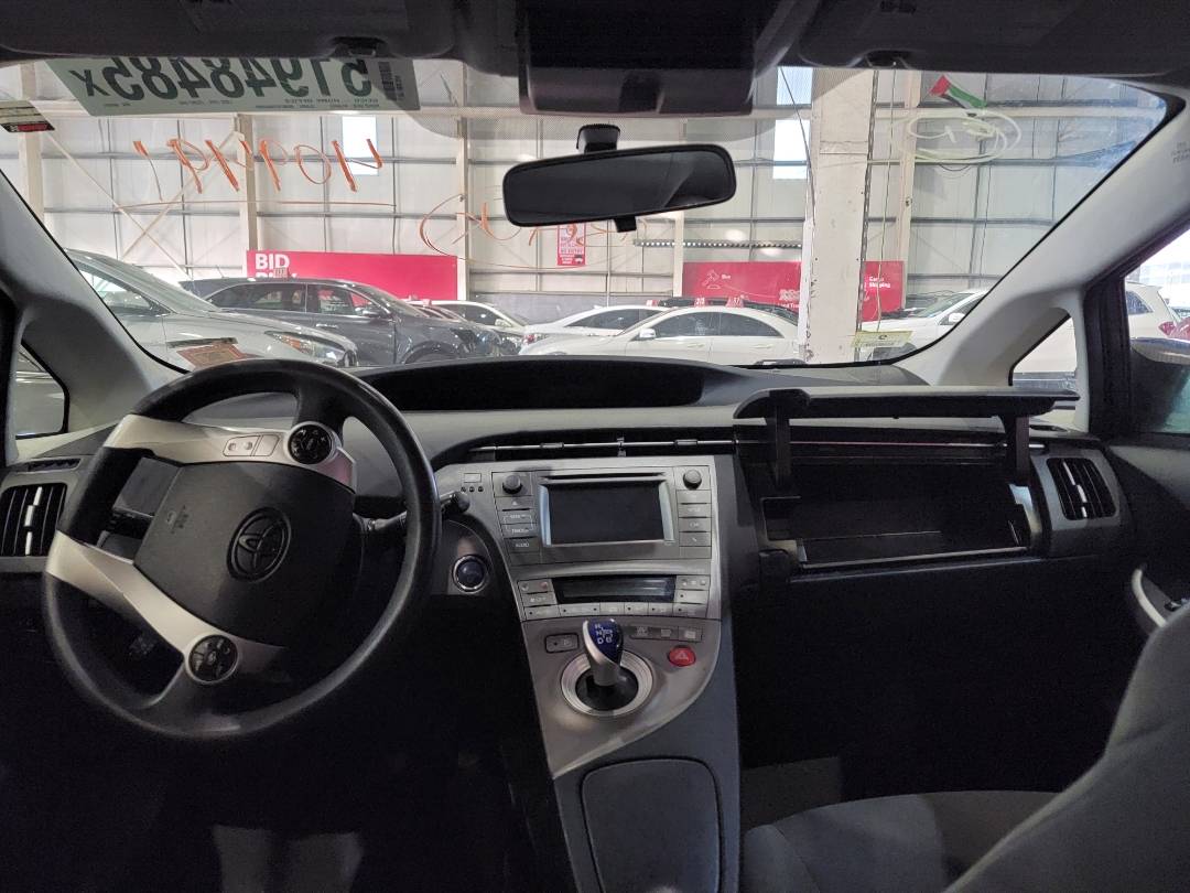 2015 TOYOTA PRIUS — 262130 Miles — Lot 51948485 — Main - Marhaba Auctions Used Cars - Image 6