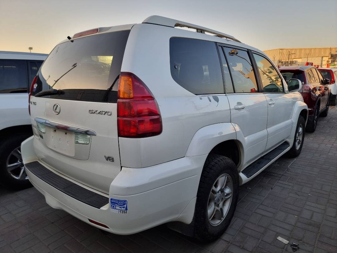 2004 LEXUS GX 470 — 122374 Miles — Lot 125487 — Ind. 12 - Marhaba Auctions Used Cars - Image 4