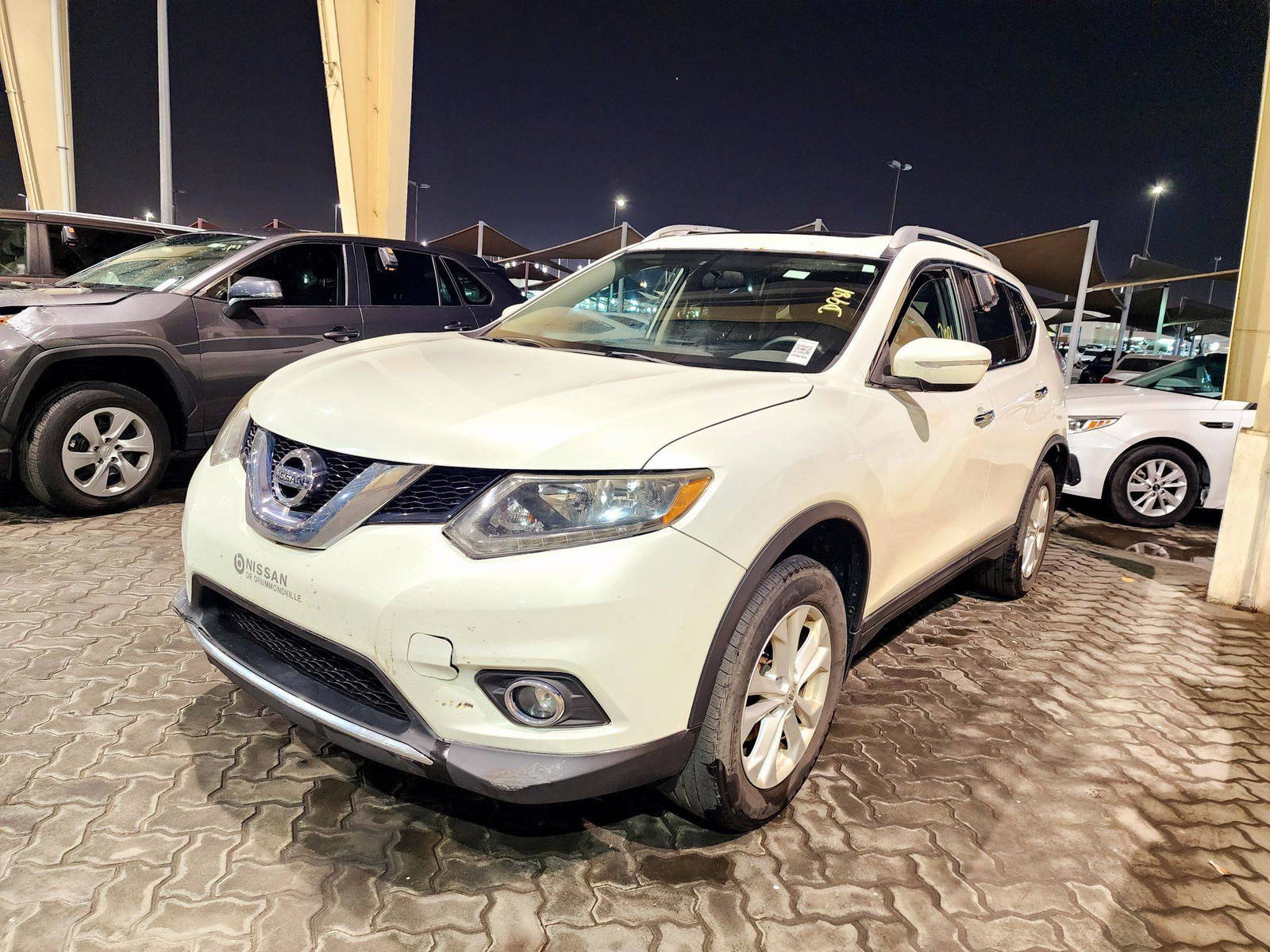 2014 NISSAN ROGUE — 151001 KM — Lot 806515 — Souq - Marhaba Auctions Used Cars - Image 4