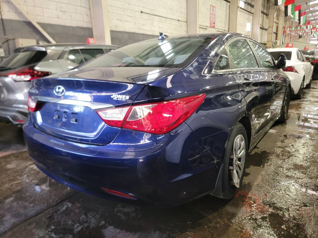 2012 HYUNDAI SONATA — 202340 Miles — Lot 444748 — Main - Marhaba Auctions Used Cars - Image 4