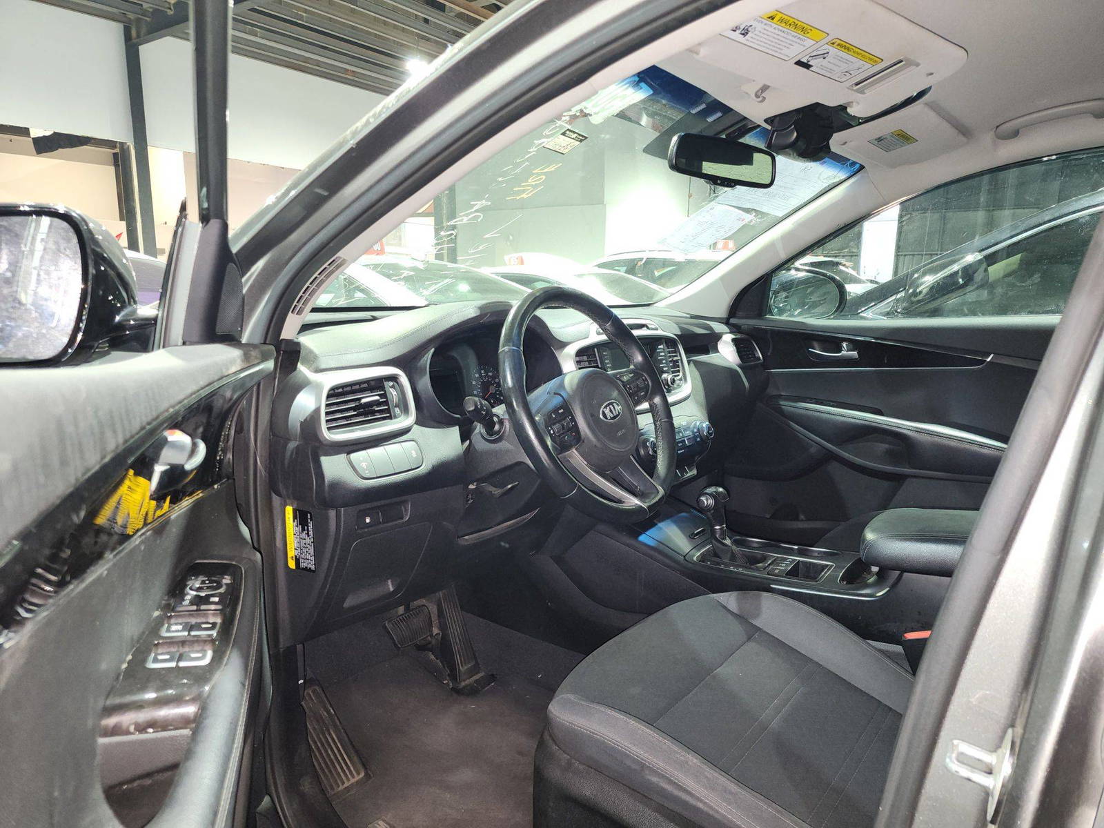 2018 KIA SORENTO — 96329 Miles — Lot 50284054 — Al Quoz - Marhaba Auctions Used Cars - Image 9