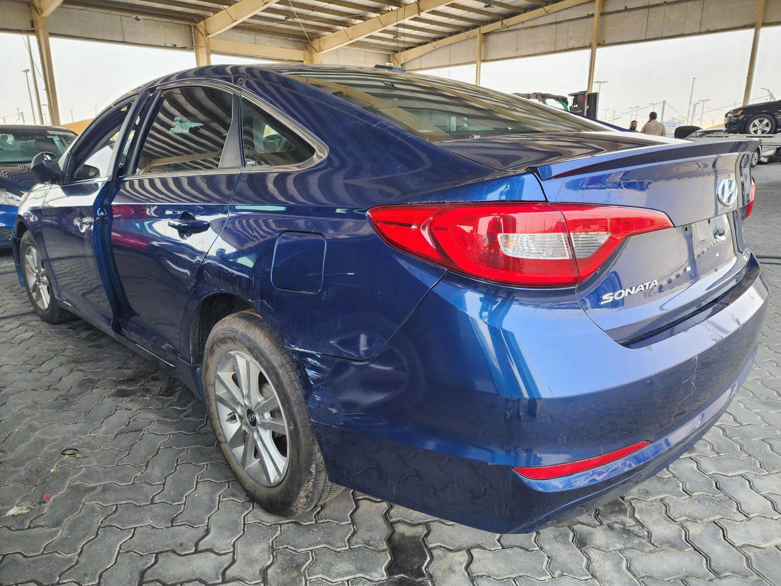 2017 HYUNDAI SONATA — 148205 Miles — Lot 38995750 — Souq - Marhaba Auctions Used Cars - Image 3