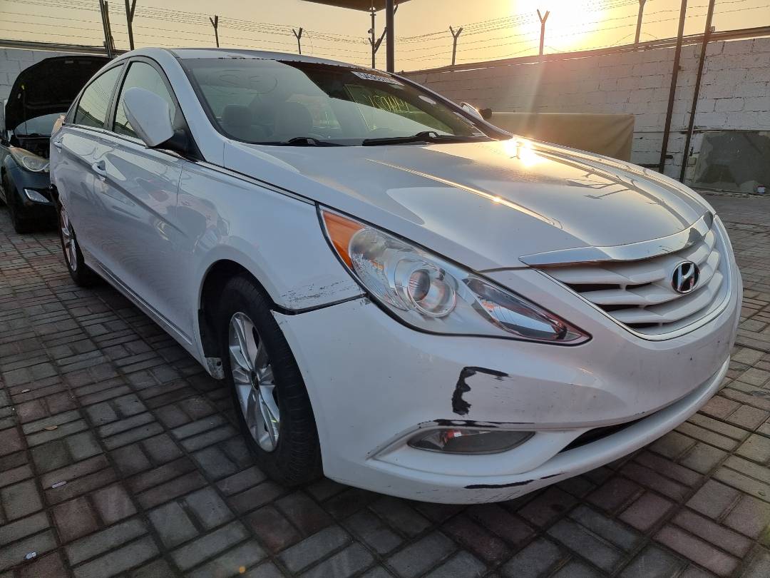 2013 HYUNDAI SONATA — 144021 Miles — Lot 125487 — Ind. 12 - Marhaba Auctions Used Cars - Image 3