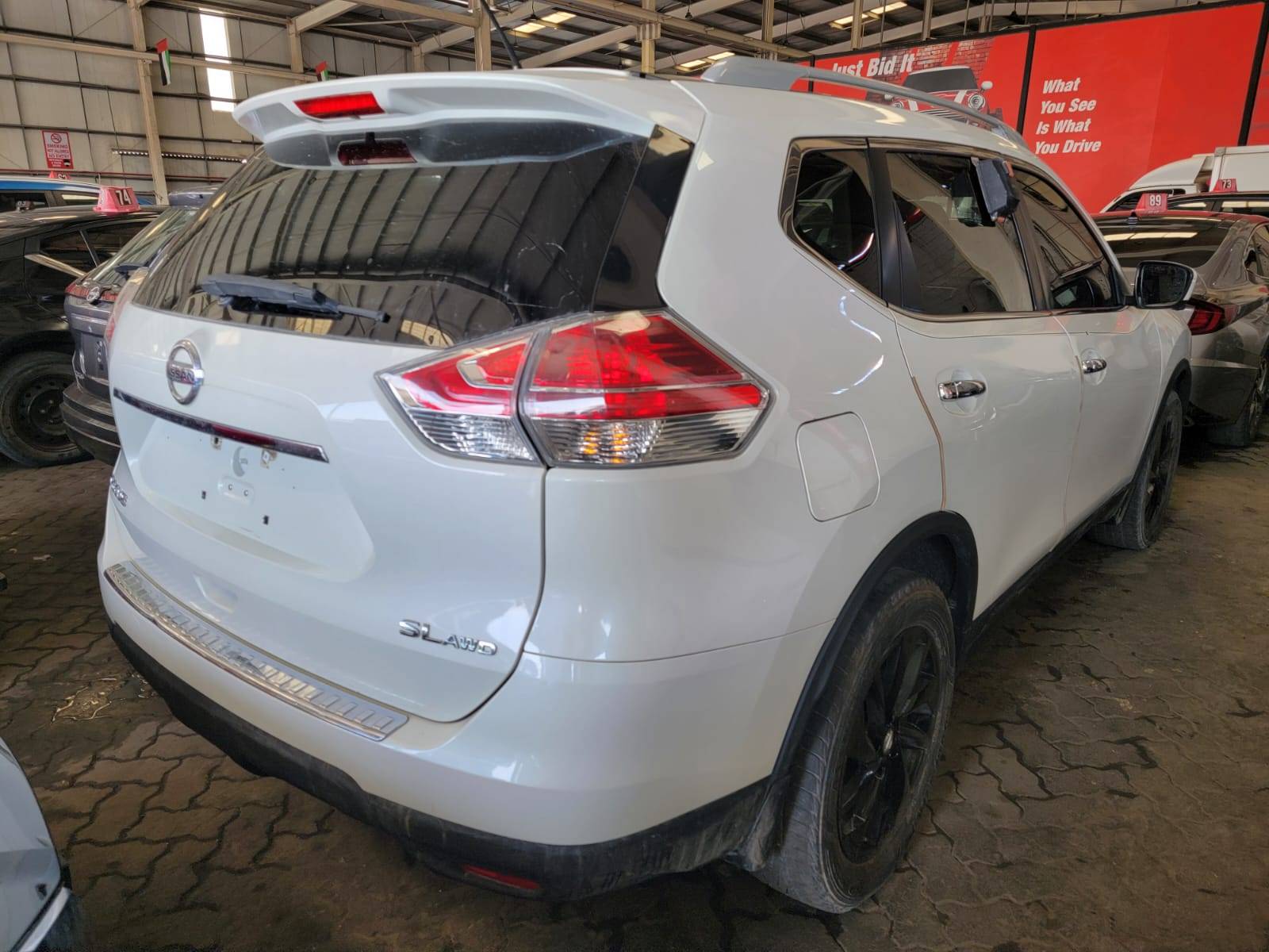 2015 NISSAN ROGUE — 199568 Miles — Lot 9FC831593 — Main - Marhaba Auctions Used Cars - Image 4