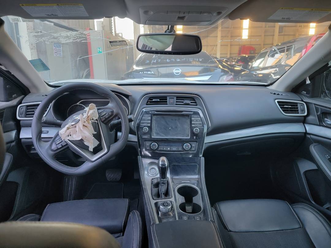 2018 NISSAN MAXIMA — 100530 Miles — Lot 400686 — Main - Marhaba Auctions Used Cars - Image 8