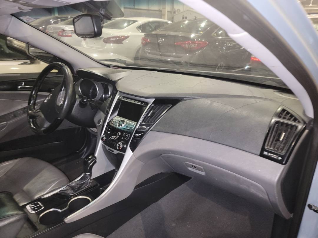 2011 HYUNDAI SONATA — 216938 Miles — Lot 38107359 - Marhaba Auctions Used Cars - Image 5