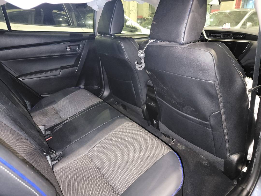 2019 TOYOTA COROLLA — 102553 Miles — Lot 76460923 - Marhaba Auctions Used Cars - Image 5