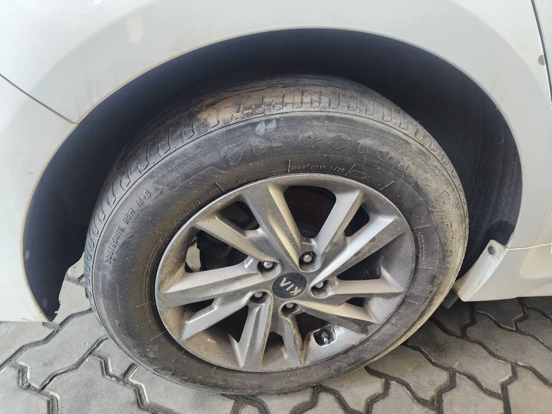 2019 KIA OPTIMA — 94394 Miles — Lot 73164533 — Main - Marhaba Auctions Used Cars - Image 5