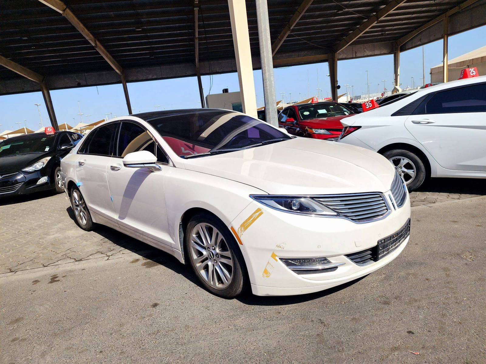 2014 LINCOLN MKZ — 206376 KM — Lot ER813015 — Souq - Marhaba Auctions Used Cars - Image 4
