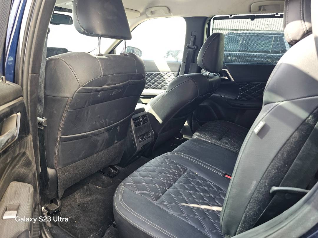 2023 MITSUBISHI OUTLANDER — 20355 Miles — Lot 36800 — Main - Marhaba Auctions Used Cars - Image 7