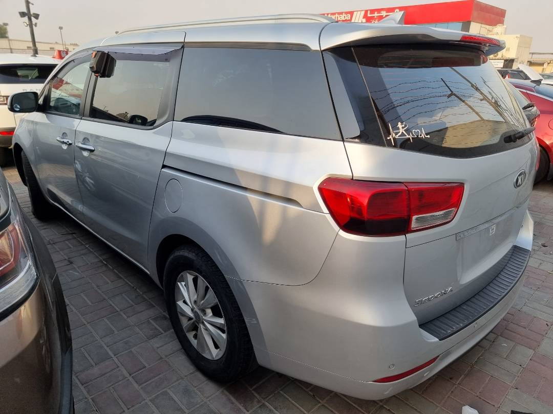 2017 KIA SEDONA — 180117 Miles — Lot 215487 — Ind. 12 - Marhaba Auctions Used Cars - Image 5