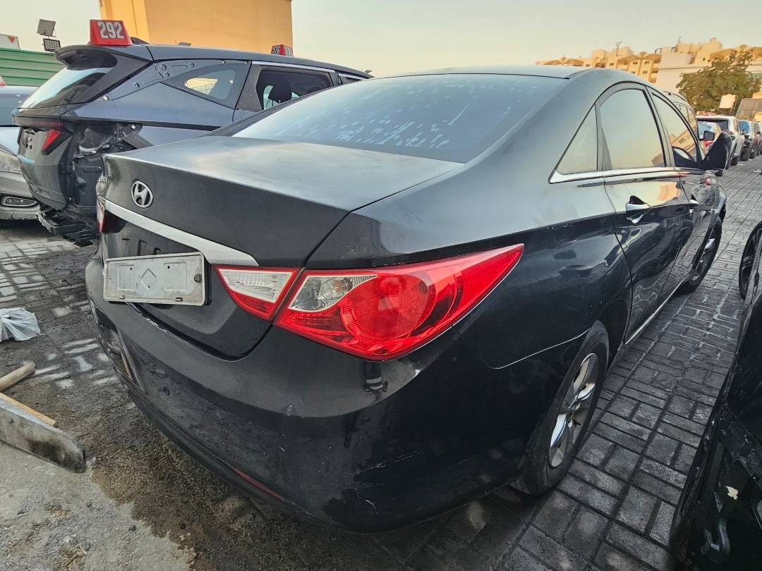 HYUNDAI SONATA 2012 - Marhaba Auction Used Cars - Image 4