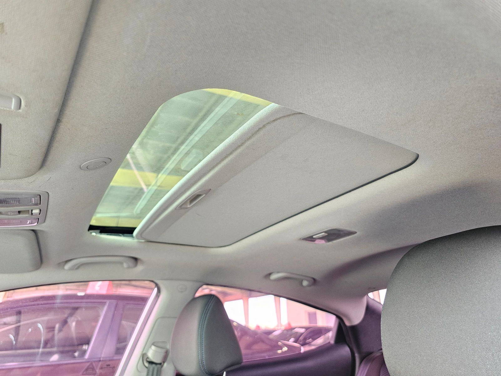 HYUNDAI AVANTE 2011 - Marhaba Auction Used Cars - Image 8