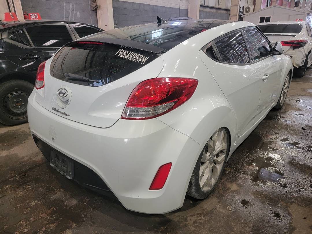 2012 HYUNDAI VELOSTER — 196250 Miles — Lot U057401 — Main - Marhaba Auctions Used Cars - Image 4