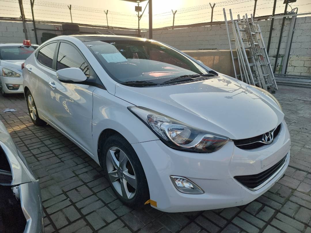2012 HYUNDAI AVANTE — 192375 KM — Lot 215833 — Main - Marhaba Auctions Used Cars - Image 3